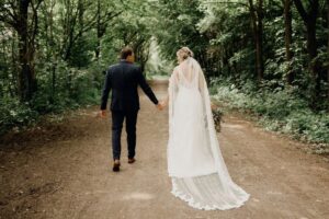 Mecklenburg-Vorpommern, Hochzeitslocations, Brautpaar, Natur